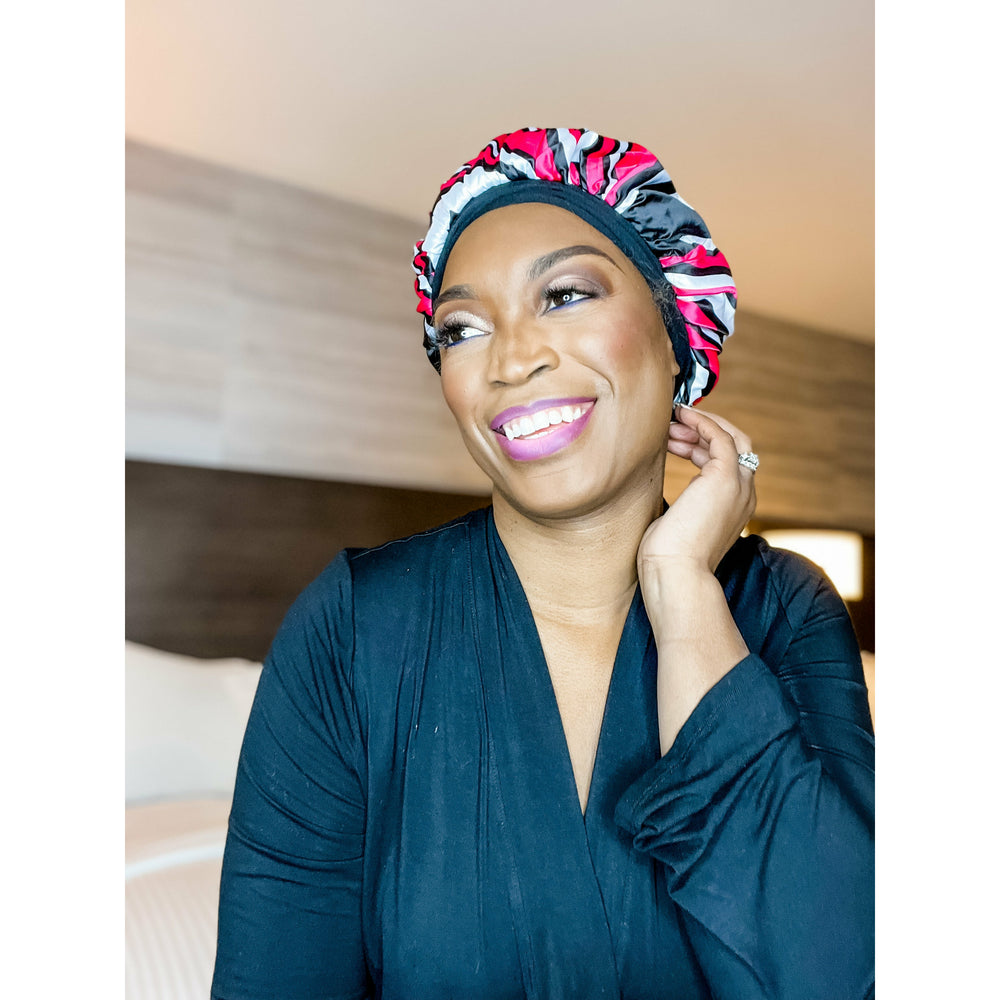 Signature Reversible Satin Bonnet